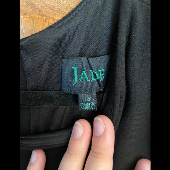 Black Sleeveless Dress with Back Cutouts - Picture 5 of 5